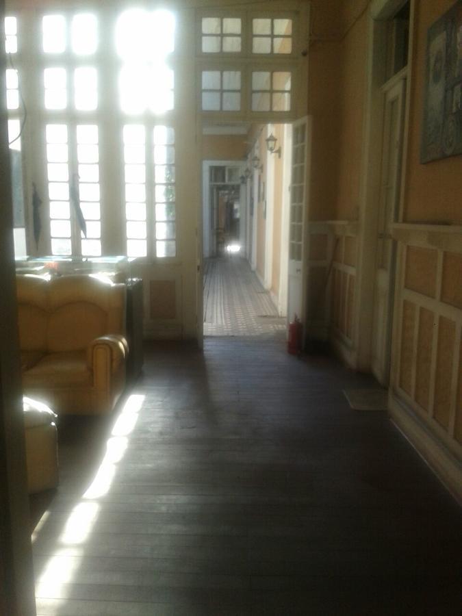 Hostal Chacabuco Сантяго Екстериор снимка