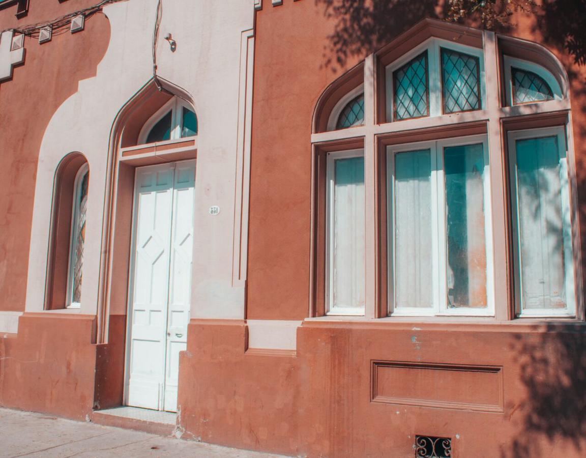 Hostal Chacabuco Сантяго Екстериор снимка